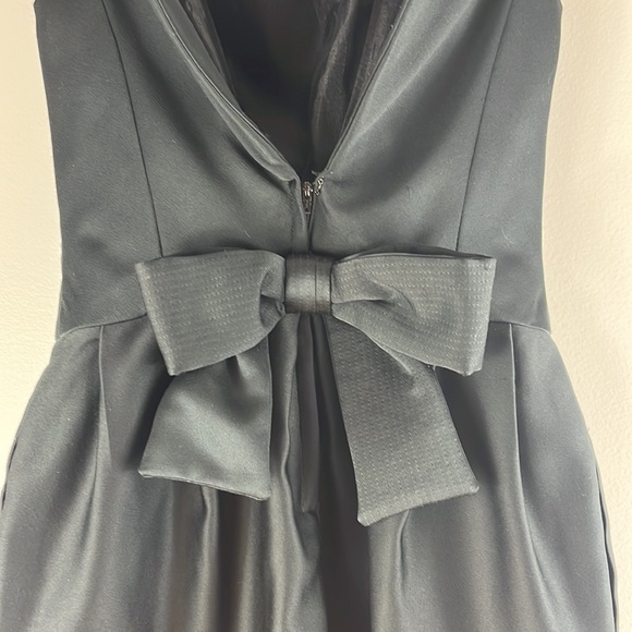 Victor Costa Vintage Black Off the Shoulder, V Back with Bow at Waist - Picture 10 of 17